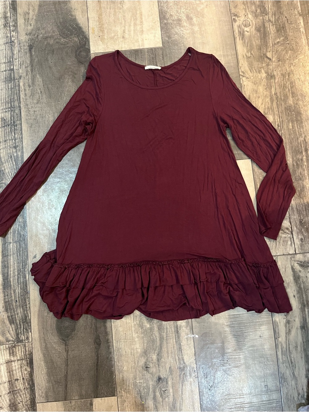 Easel Burgundy Ruffle Hem Tunic Top Women’s Large Long Sleeve